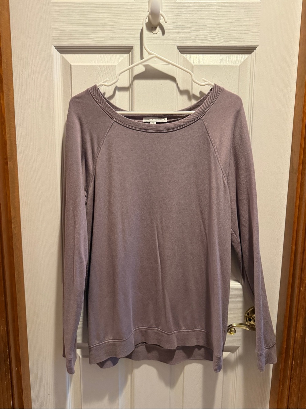 Threads 4 Thought Lavender Long Sleeve Raglan Pullover